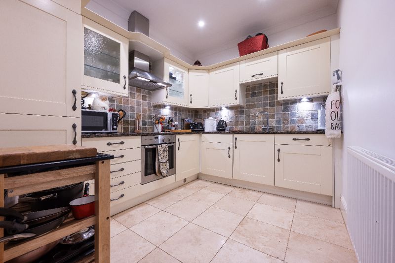 Kitchen- click for photo gallery